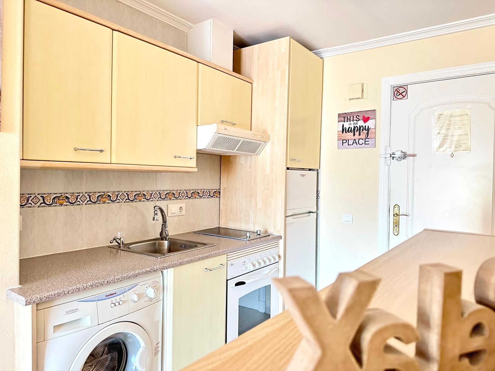 Studio In Costa Del Sol, Sea, Sunshine & Views فوينخيرولا المظهر الخارجي الصورة